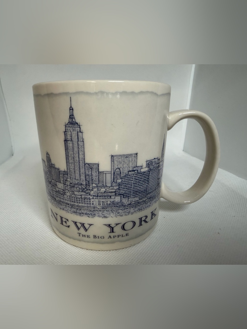 Starbucks Coffee Tea 18oz Mug Cup New York The Big Apple 18oz 2012 Architecture